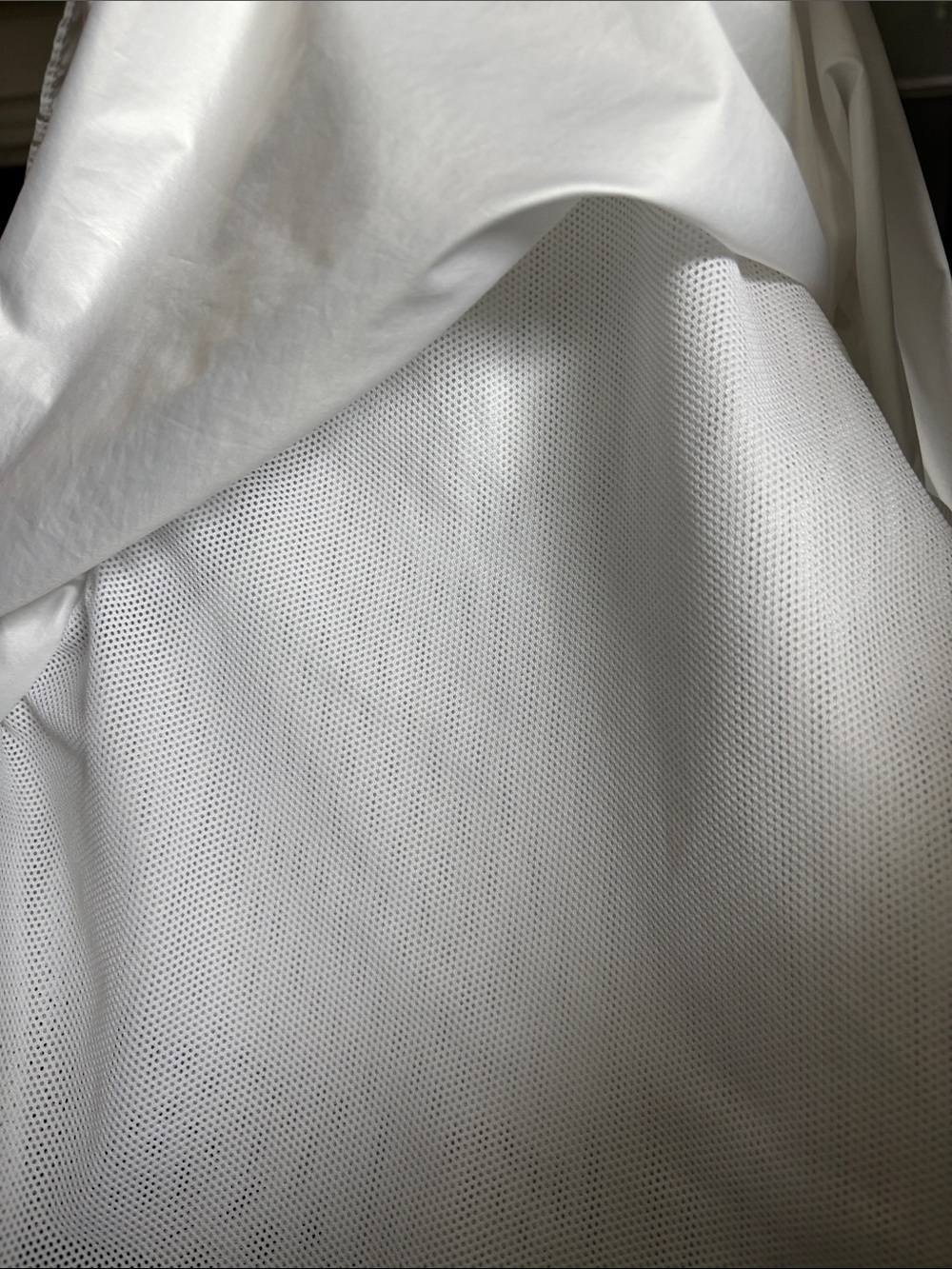 Nike Women’s White and Black Hooded Utility Jacket - Picture 9 of 9